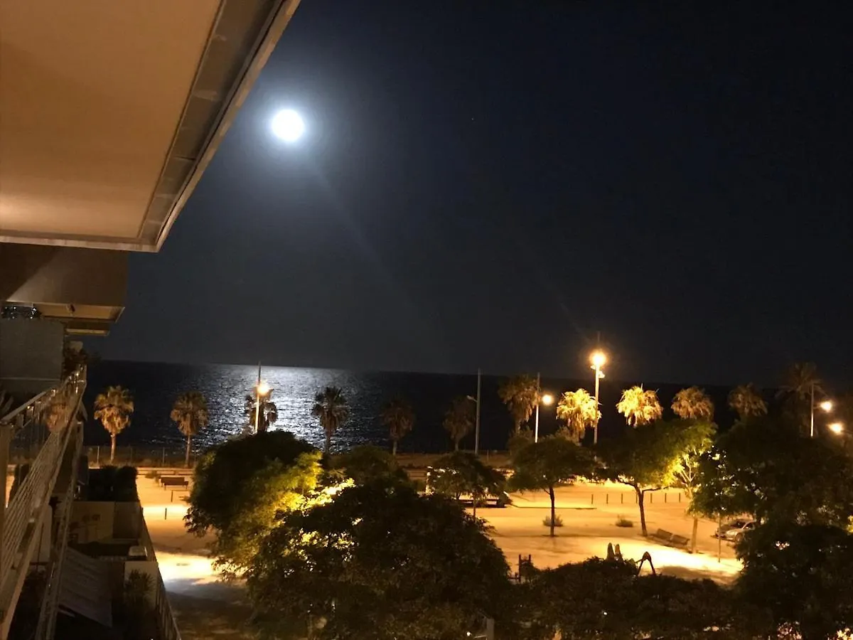 Hospedaje Dado De Baja Badalona Hotel en barco