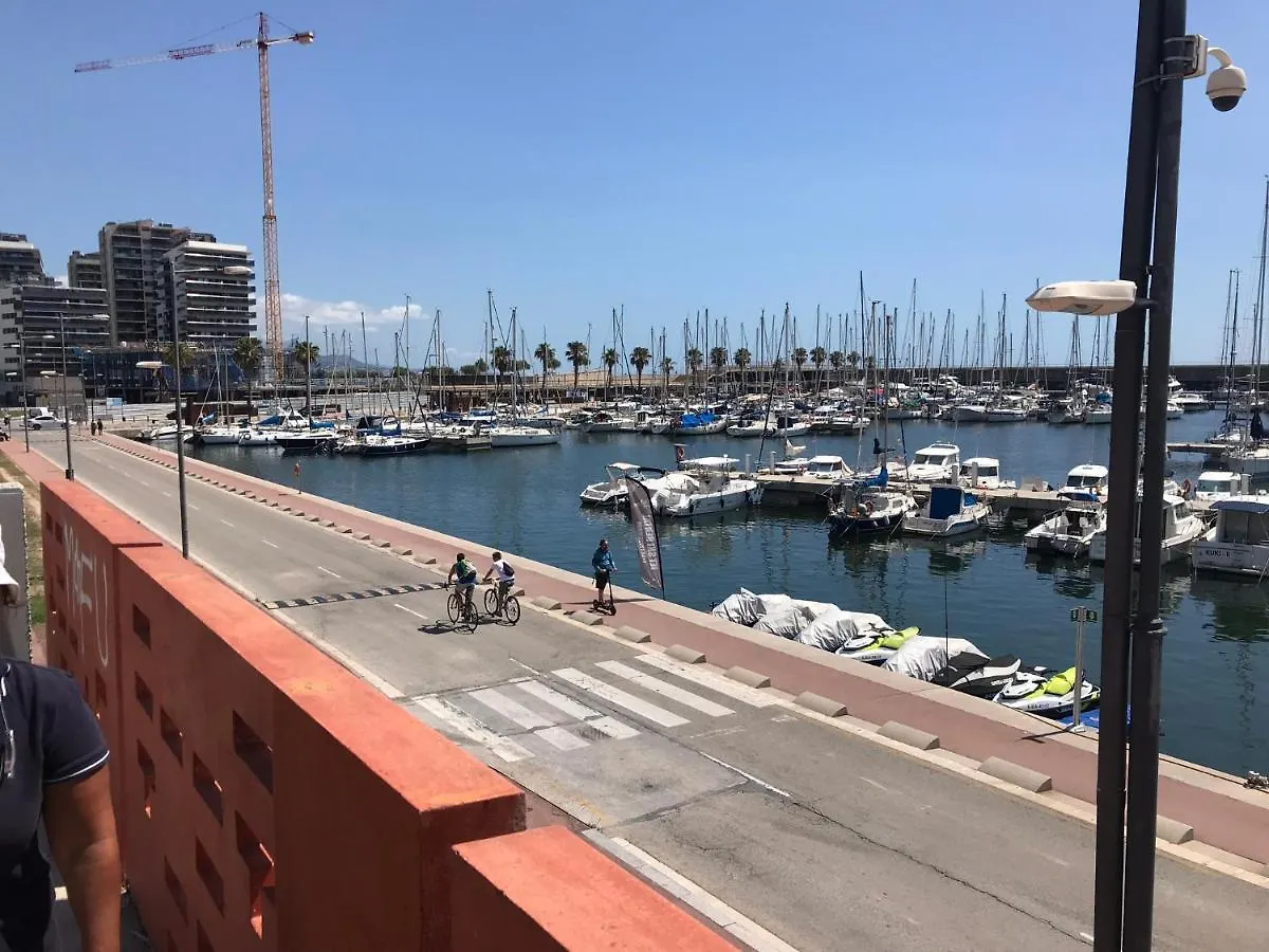 Hospedaje Dado De Baja Badalona España